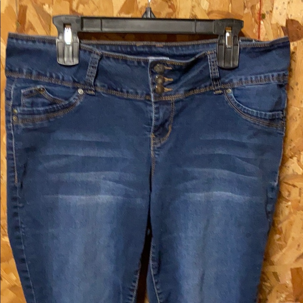 YMI Bettabutt jeggings